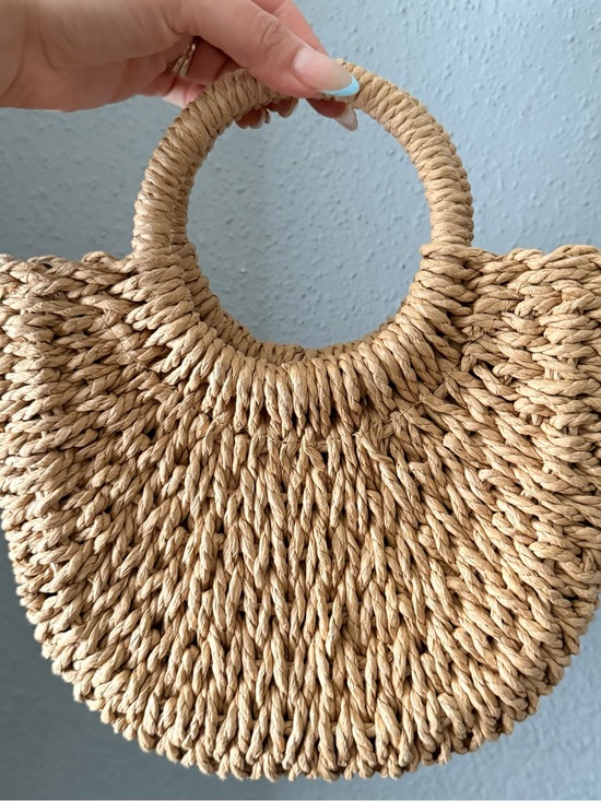 Handbags - Woven Straw Round Handle Tote Bag in Natural